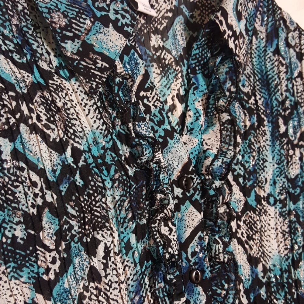 Dress Barn Button stretch ruffle top